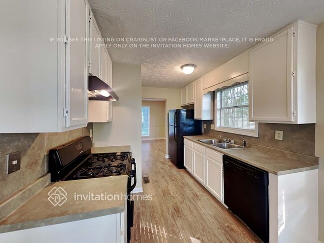 Building Photo - 4026 Paloverde Dr