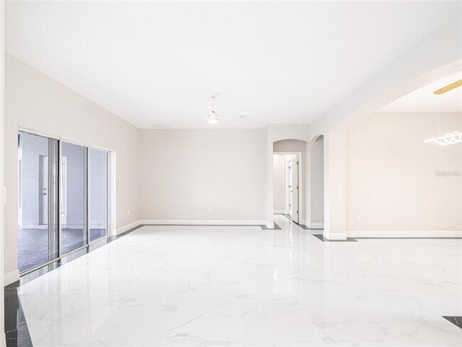 Building Photo - 3747 Eagle Isle Cir