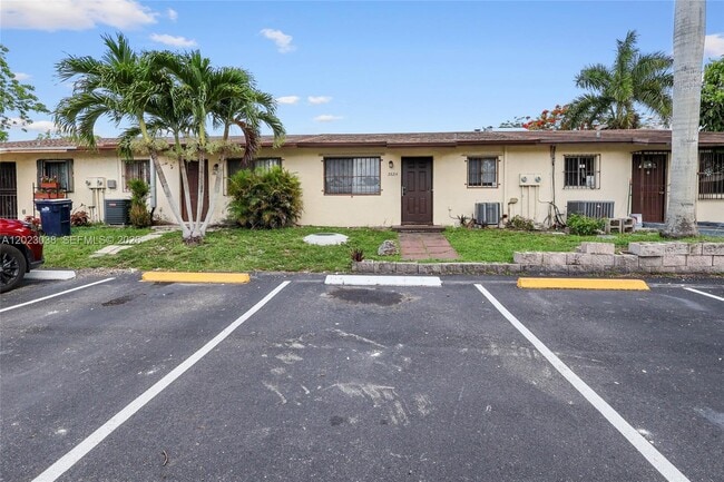 Building Photo - 28214 SW 143rd Ct