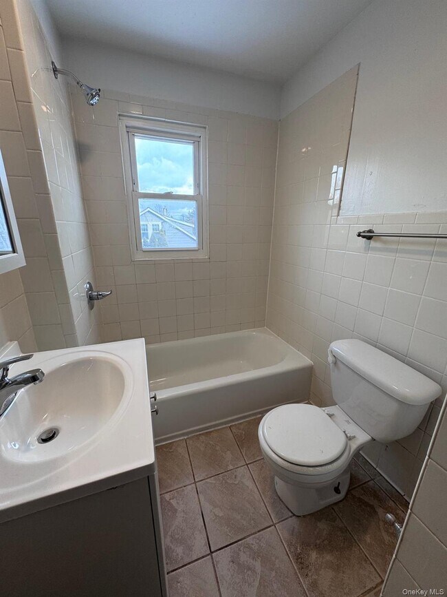 Building Photo - 709 Tower Ave