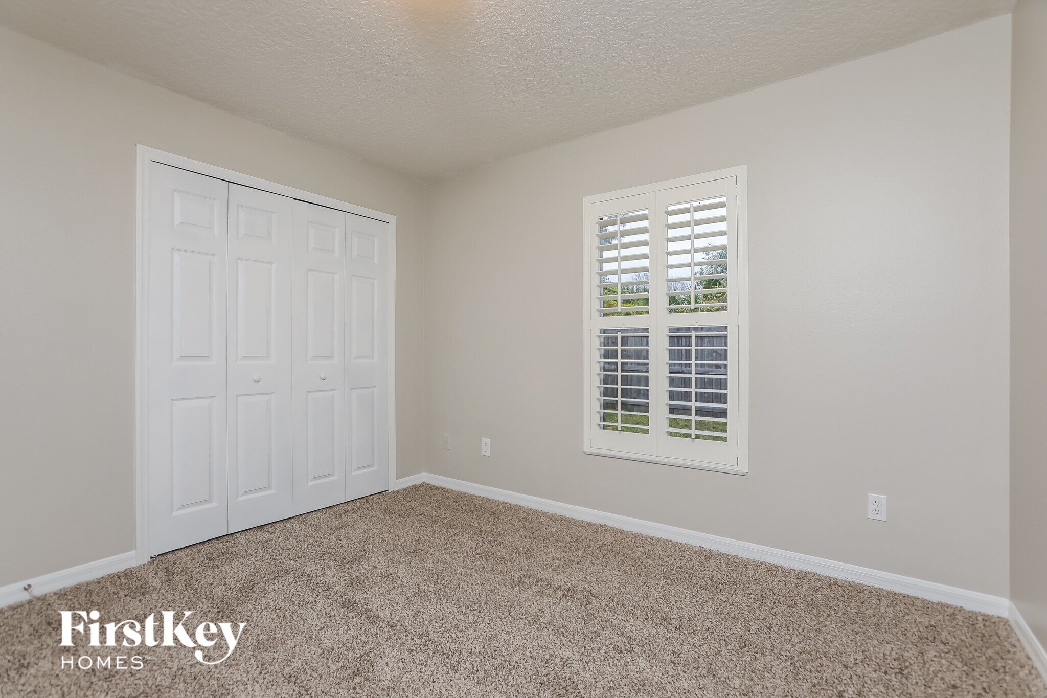 Building Photo - 1332 Umbrella Tree Dr