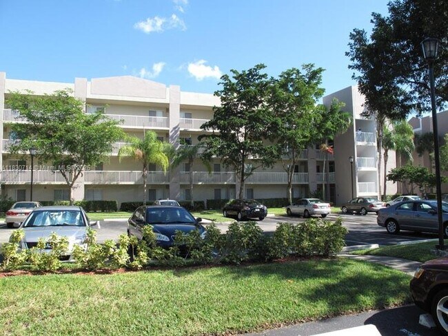 Building Photo - 9511 Weldon Cir