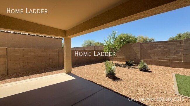 Building Photo - 14844 N 171st Dr