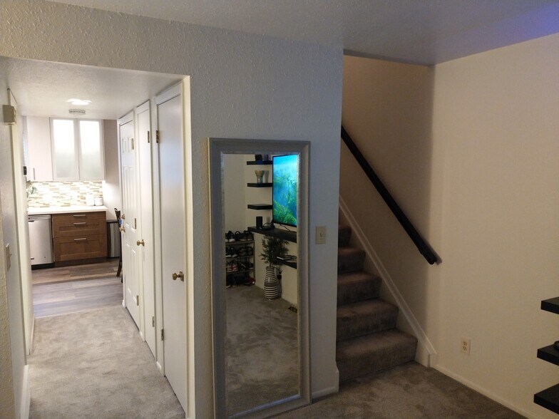 Building Photo - 3936 S 2300 E