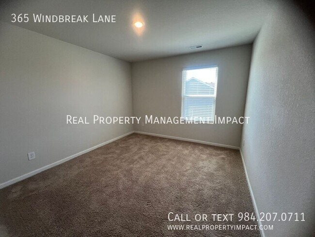 Building Photo - 365 Windbreak Ln