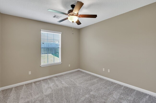 Building Photo - One story, and a 3-car garage!