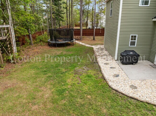 Building Photo - 807 Dan Owen Dr