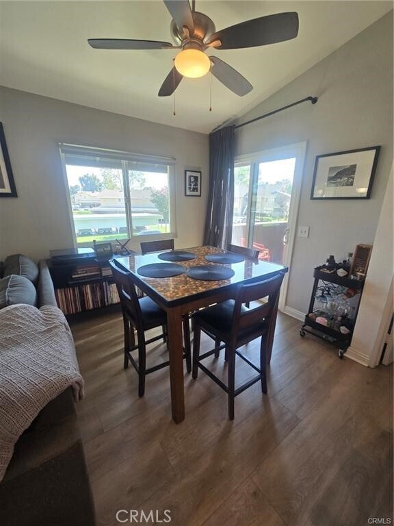 Building Photo - 3640 Oak Creek Dr