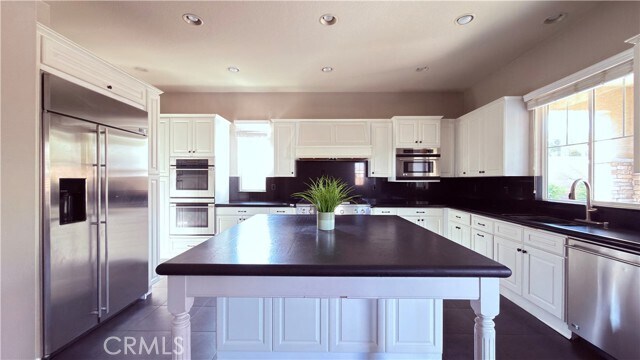 Building Photo - 8658 Edelweiss Dr