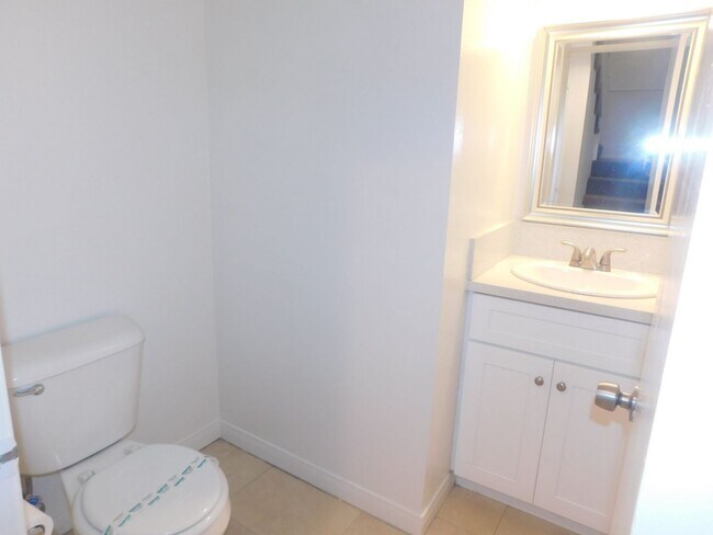 Building Photo - ALH7811