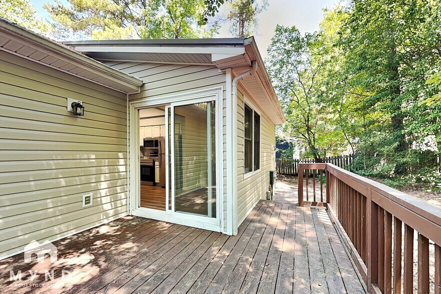 Building Photo - 409 Crosspine Dr