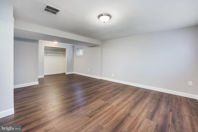 Building Photo - 7815 Bristow Dr