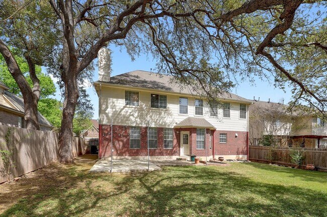 Building Photo - 2023 Wood Glen Dr