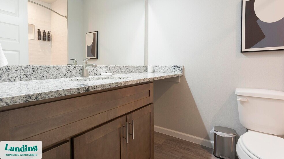 Building Photo - 3401 Redbud Ln