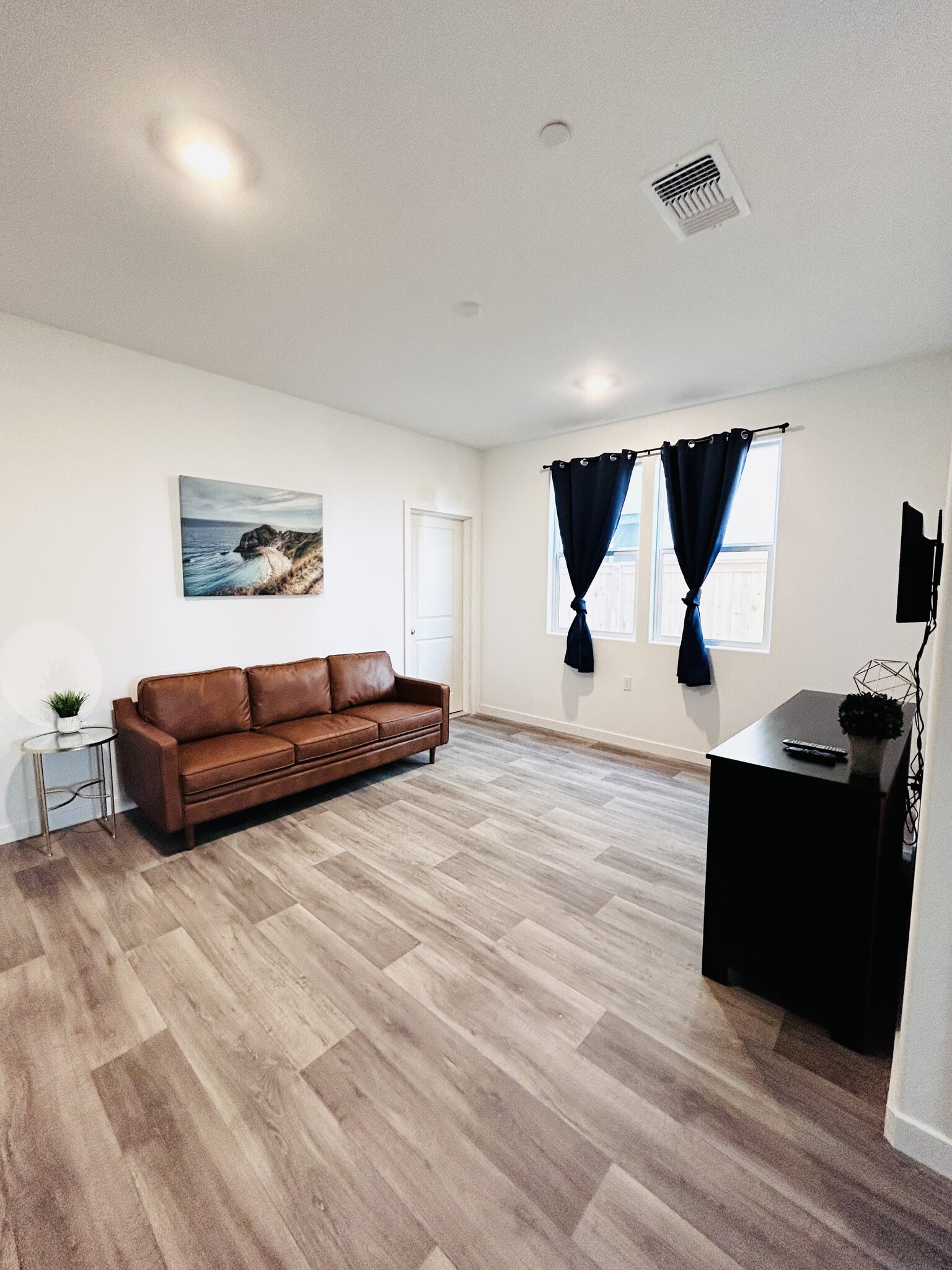 Building Photo - 8716 Hamblen Ct