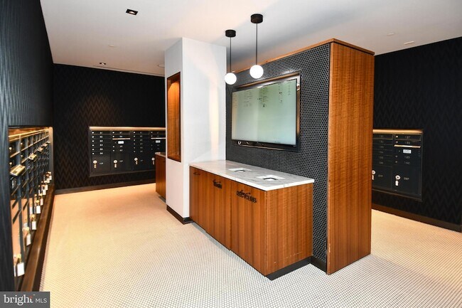 Building Photo - 1625 Eckington Pl NE