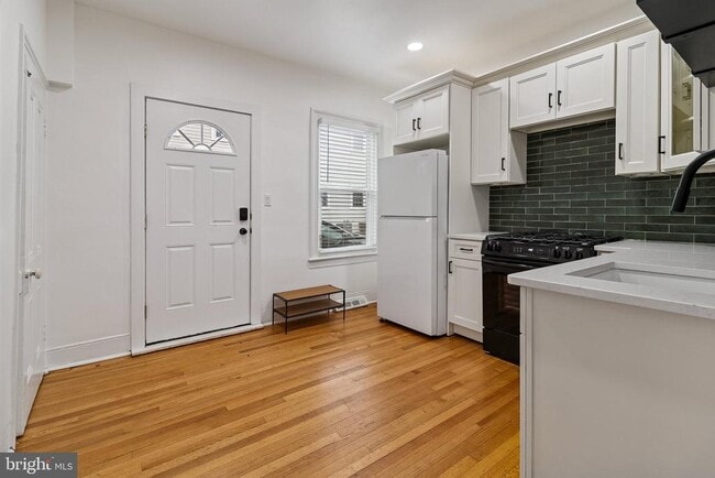 Building Photo - 12 Station Rd