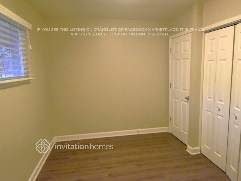 Building Photo - 5900 S Brainard Ave