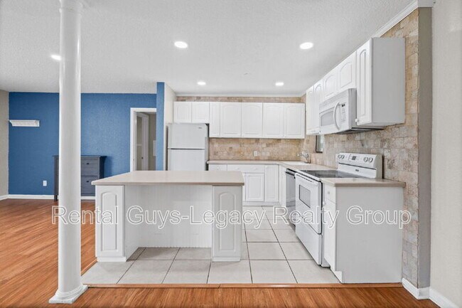 Building Photo - 3872 Marianna Rd