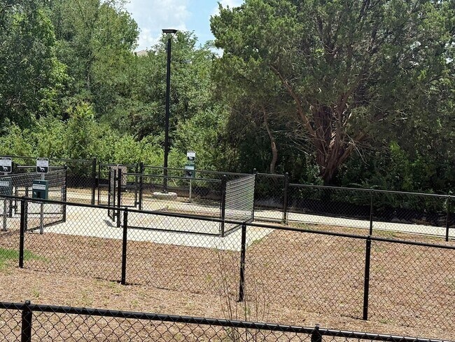 Building Photo - 2709 Totley Rd