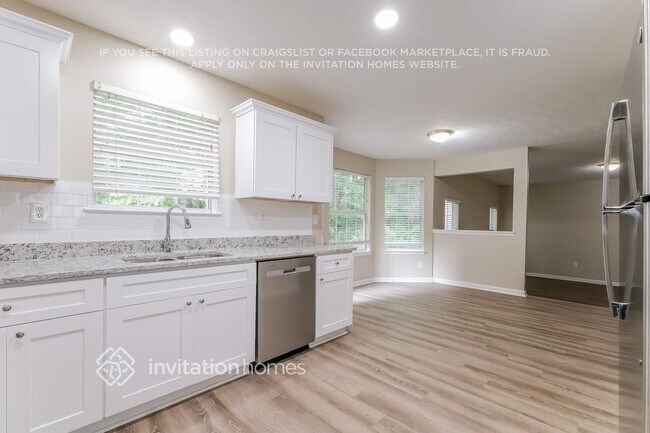 Building Photo - 521 Michael Cir