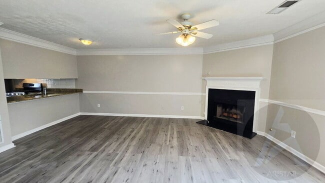 Building Photo - 1695 Barrington Overlook