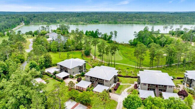 Building Photo - 32491 Water View Dr E
