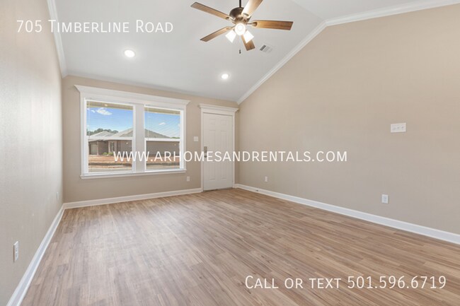 Building Photo - 705 Timberline Rd