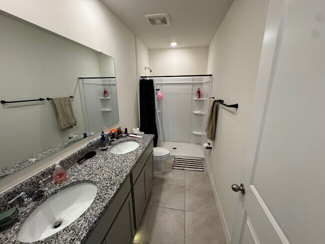 Building Photo - 641 Preston Cv Dr
