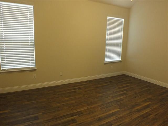 Building Photo - 620 Calliopsis St