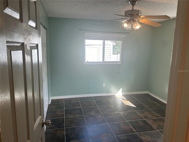 Building Photo - 10845 Del Prado Dr E