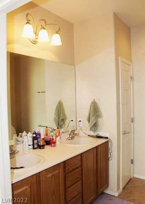 Building Photo - 2583 Darda St