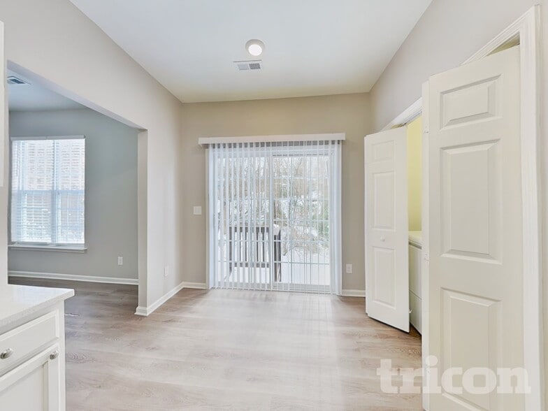 Building Photo - 8847 Twisted Pine Dr