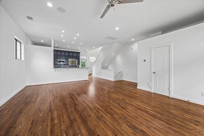 Building Photo - 2510 Genesee St