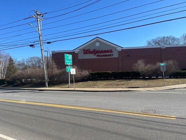 Building Photo - 159 E Central St