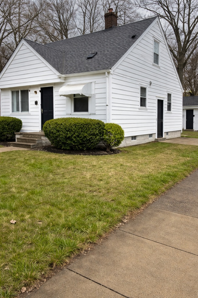 Building Photo - 19449 W Chicago