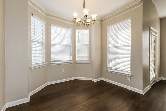 Building Photo - 17980 Villa Creek Dr