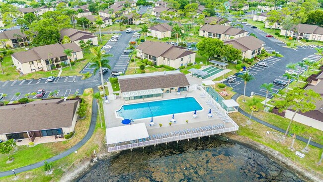 Primary Photo - 441 Pine Glen Ln