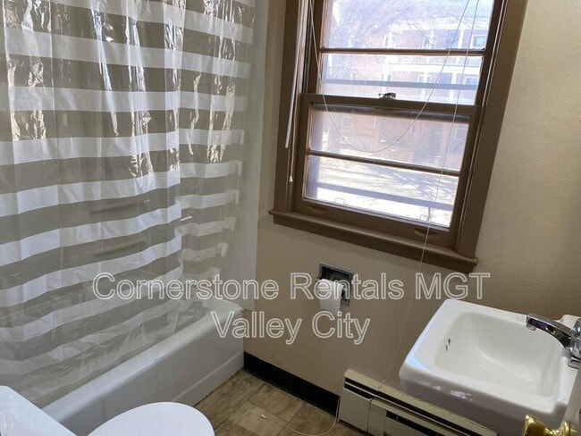 Building Photo - 227 Central Ave S