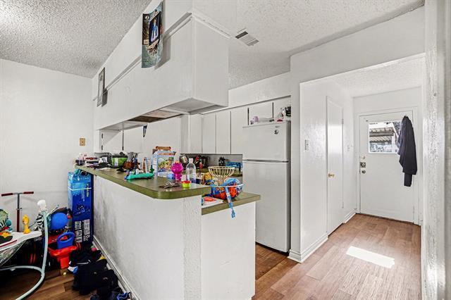 Building Photo - 7700 Mary Dr