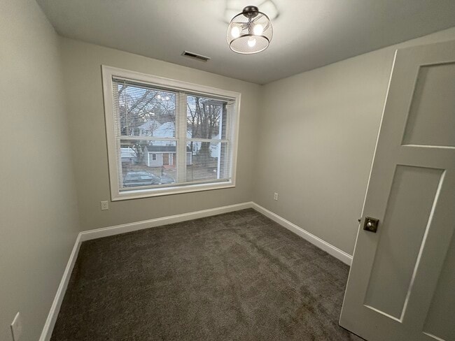 Building Photo - 18 Copeland Dr