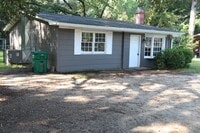 Building Photo - 2906 Rosebriar Ave