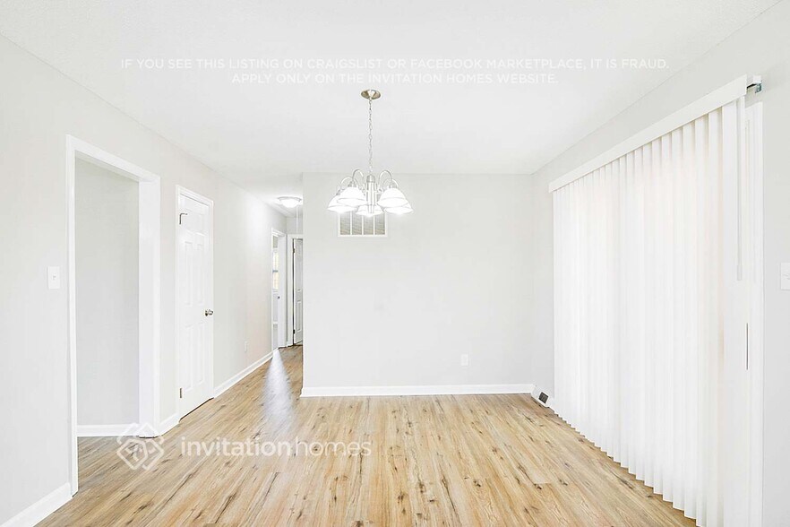 Building Photo - 4616 Castlebar Dr