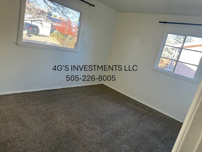 Building Photo - 2627 N Mossman Dr