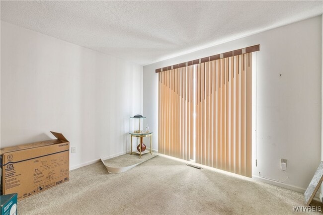 Building Photo - 66 Windsong Ct