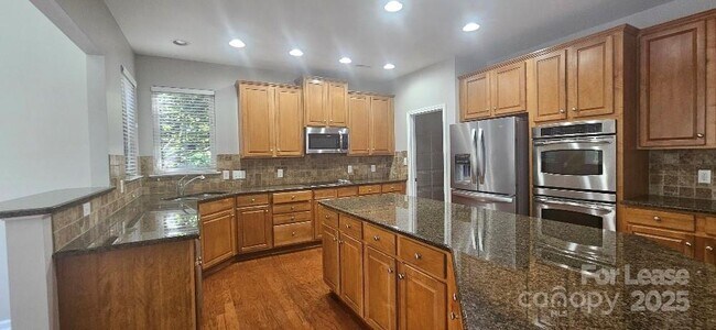 Building Photo - 6941 Augustine Way