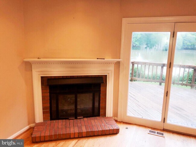 Building Photo - 7109 Captains Cove Ct