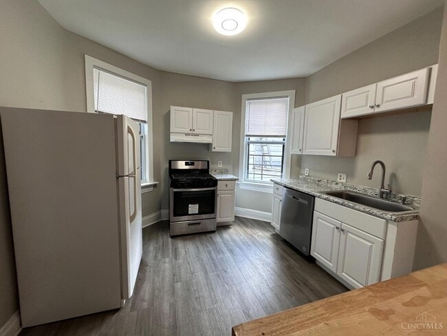 Building Photo - 623 Riddle Rd