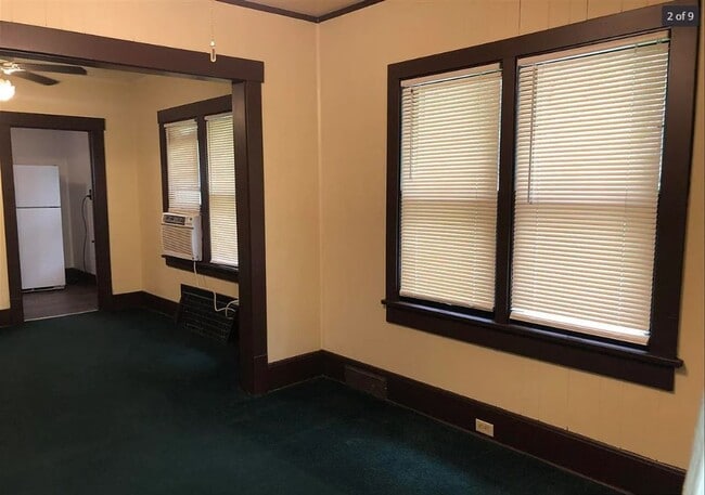 Building Photo - 4715 Fowler Ave