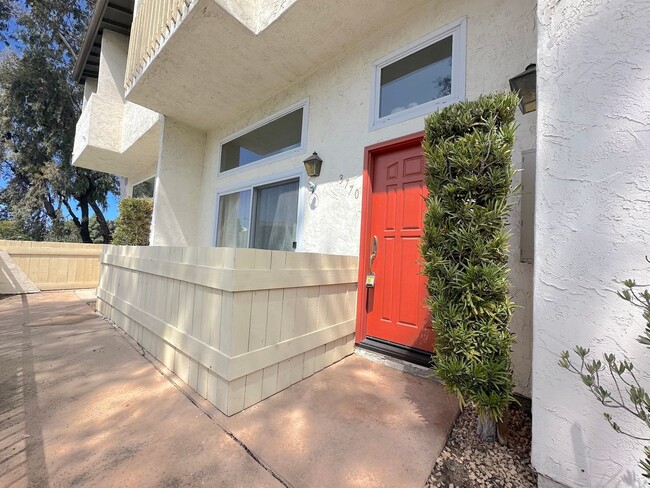 Building Photo - Spacious 3-Bedroom Condo for Rent in UTC –...